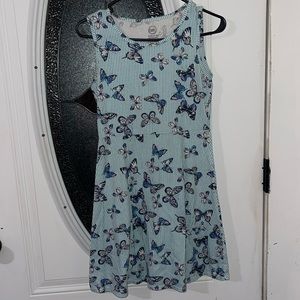 Kids dress size XL